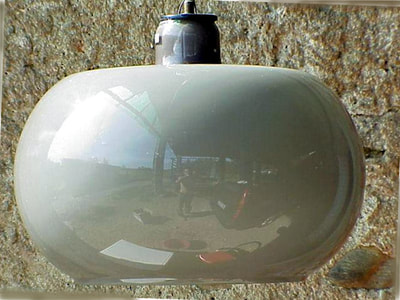 #lumenform italy ceiling lamp in "incamiciato" glass alessandro #pianon design years 68 lampada a sospensione