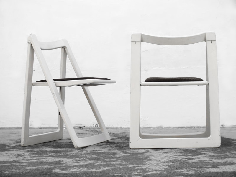 Jacober Aldo and D'Aniello design Bazzani Itaky in years '70 two Trieste chairs

