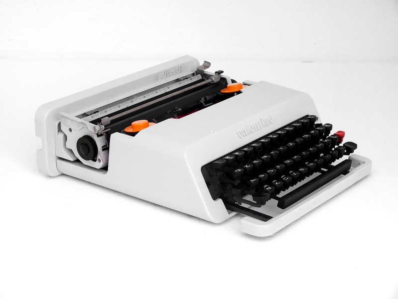Valentine in rare greywhite typewriter by Ettore Sottsass design  for Olivetti years '70